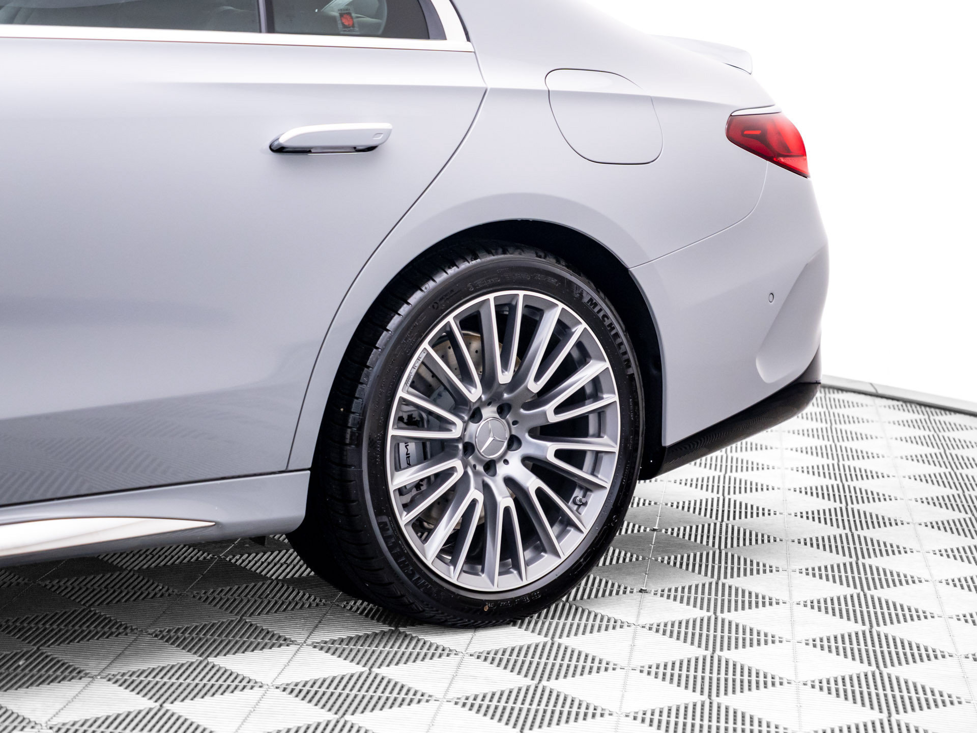New 2027 Mercedes-Benz E 53 AMG e 4MATIC Sedan image 38