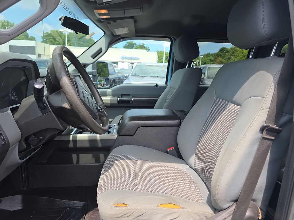 Used 2014 Ford F550 4x4 Crew Cab Super Duty image 22