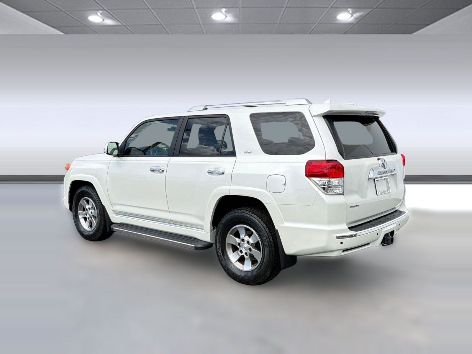 Used 2013 Toyota 4Runner SR5 w/ Convenience Pkg RWD image 3