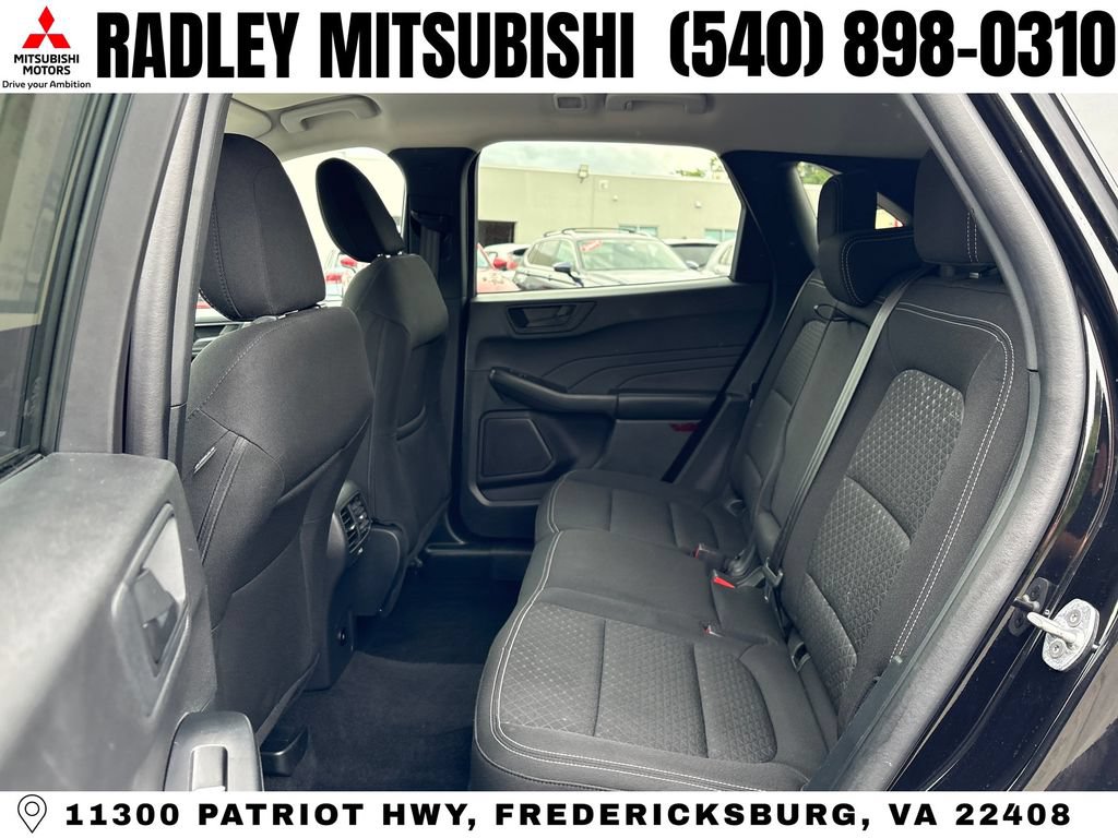 Used 2025 Ford Escape Active AWD/4WD image 12
