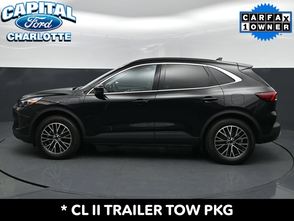 Used 2026 Ford Escape SE w/ PHEV Premium Package FWD image 4