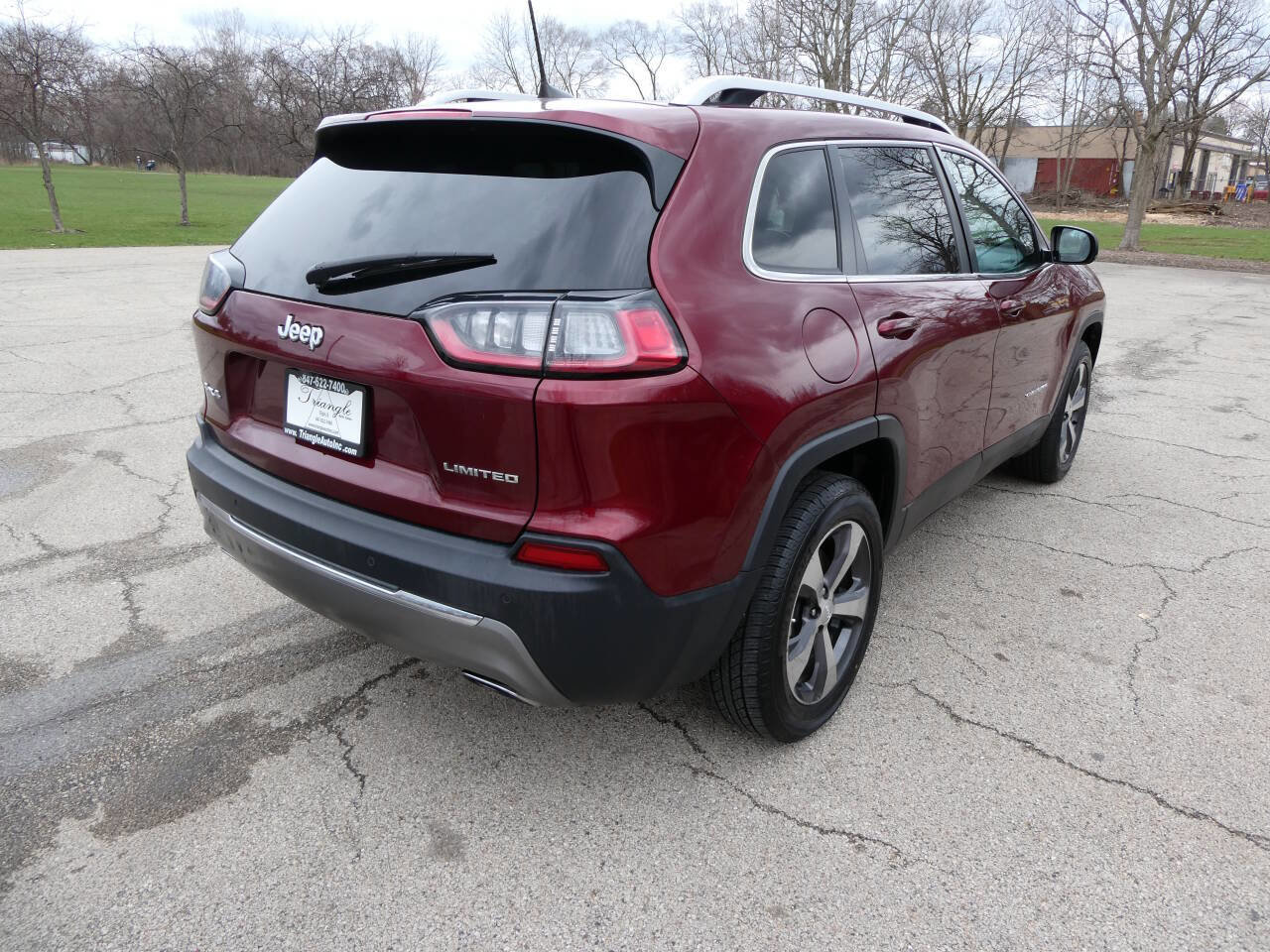 Used 2019 Jeep Cherokee Limited image 4