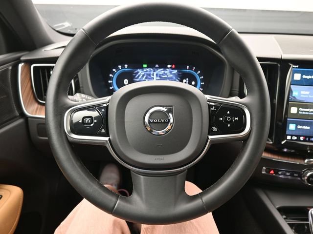 Used 2023 Volvo XC60 B6 Ultimate w/ Climate Package image 25