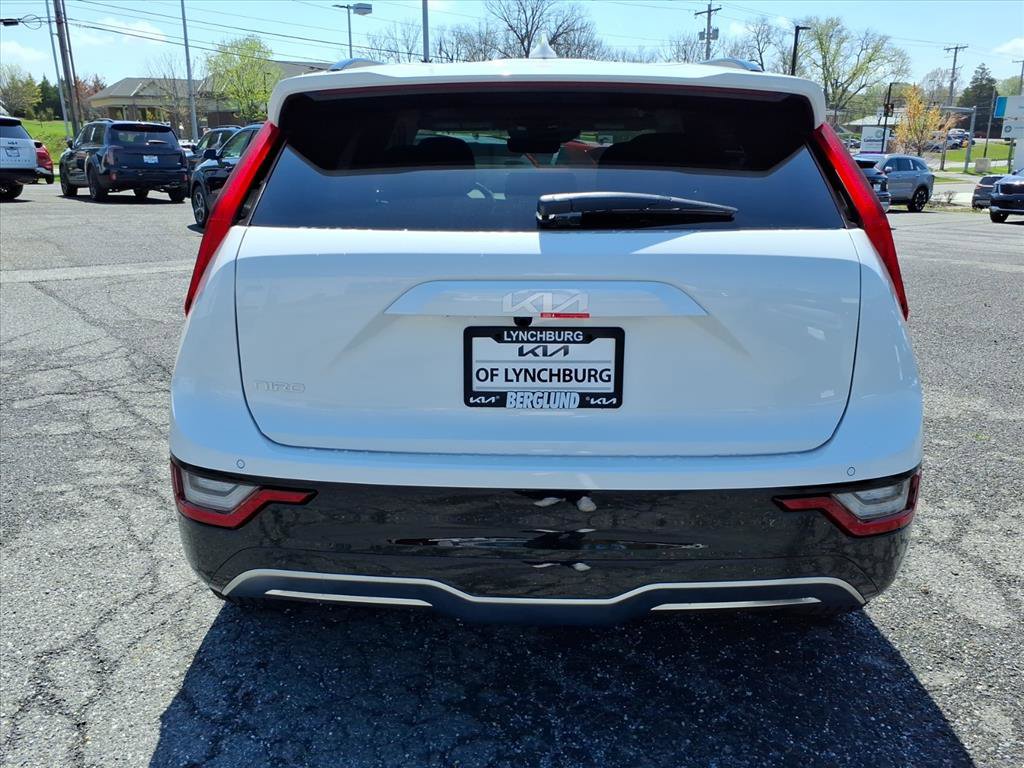 New 2026 Kia Niro Wave w/ Wave Preserve Package FWD image 5