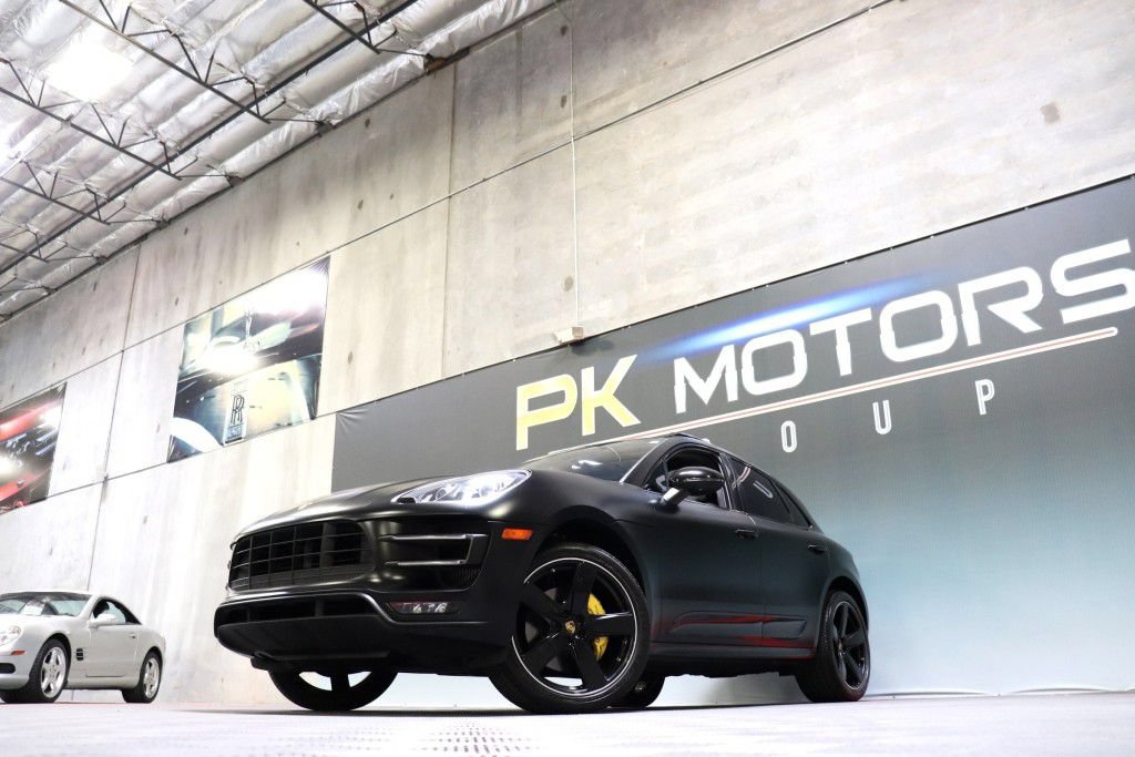 Used 2018 Porsche Macan Turbo AWD/4WD image 76