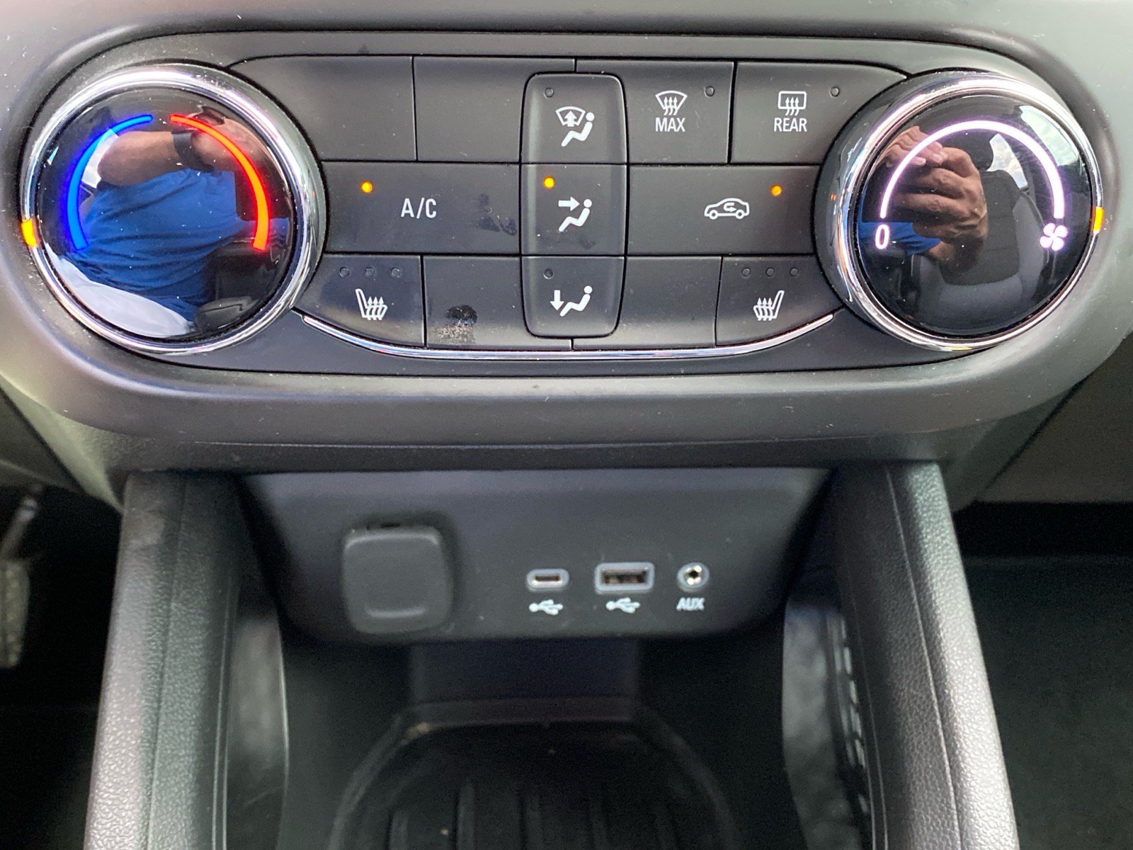 Used 2023 Chevrolet TrailBlazer LT FWD image 8
