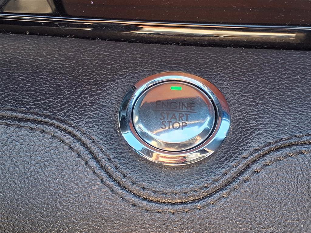 Used 2024 Lincoln Navigator Reserve image 12