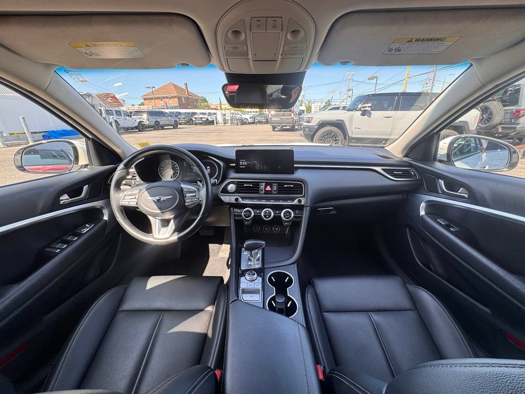 Used 2022 Genesis G70 2.0T AWD/4WD image 10