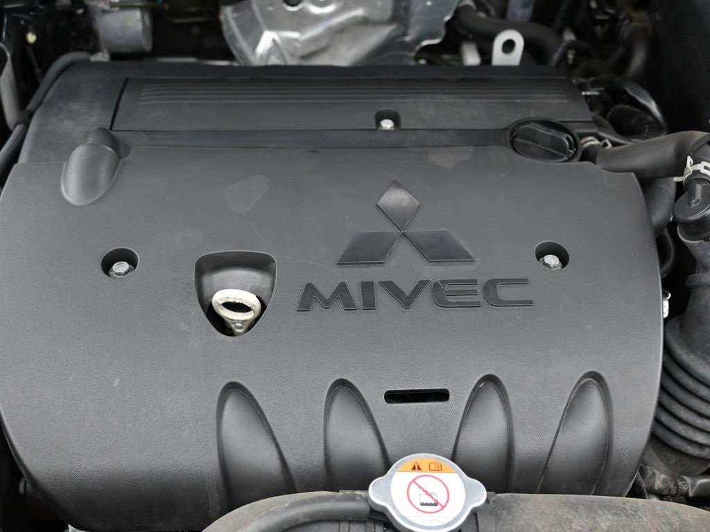 Used 2021 Mitsubishi Outlander Sport ES image 36