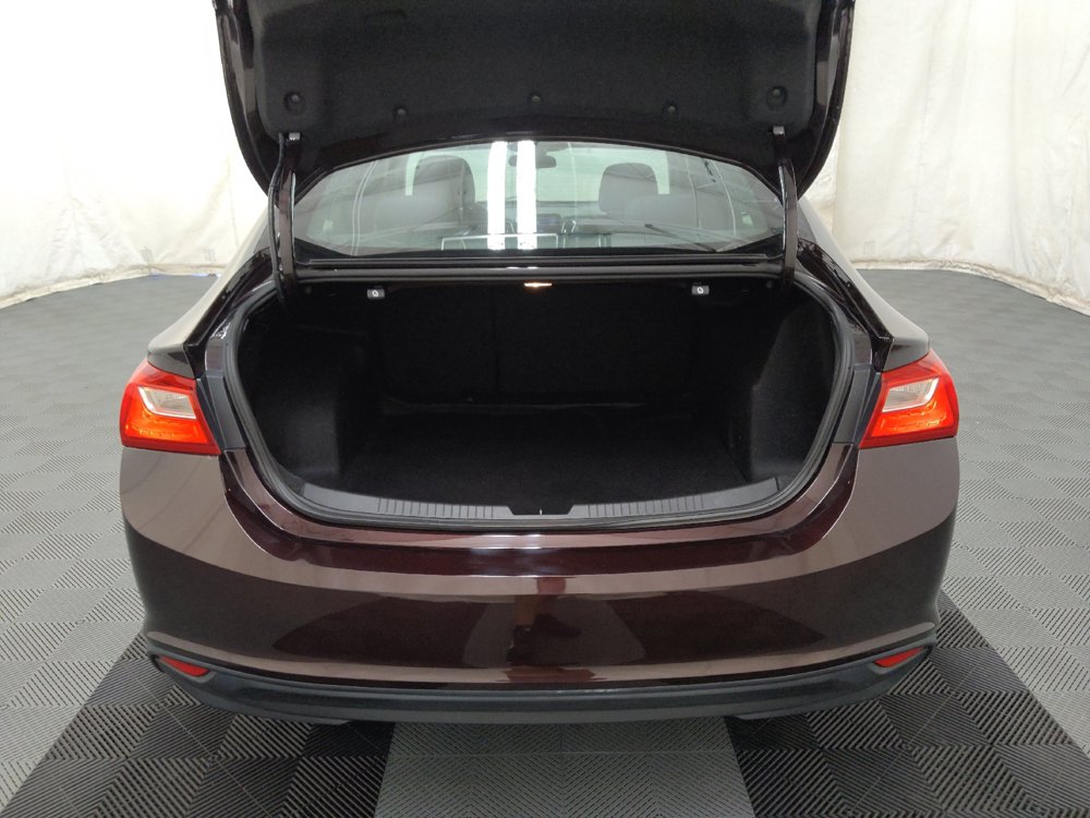 Used 2021 Chevrolet Malibu LS FWD image 29
