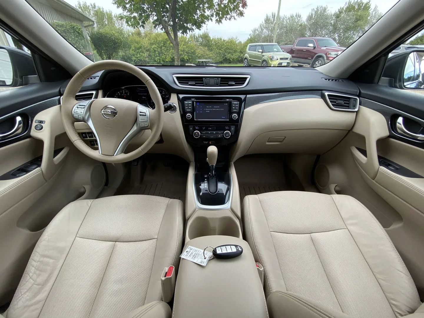 Used 2015 Nissan Rogue SL w/ SL Premium Package AWD/4WD image 15