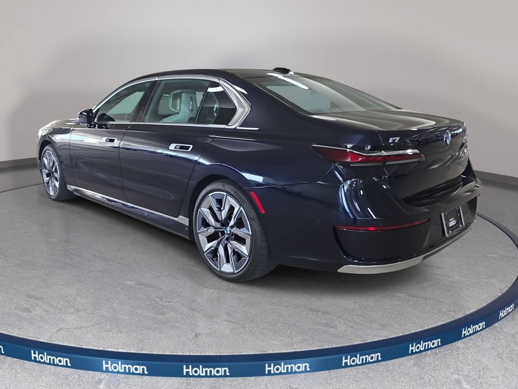 Used 2023 BMW i7 xDrive60 AWD/4WD image 9