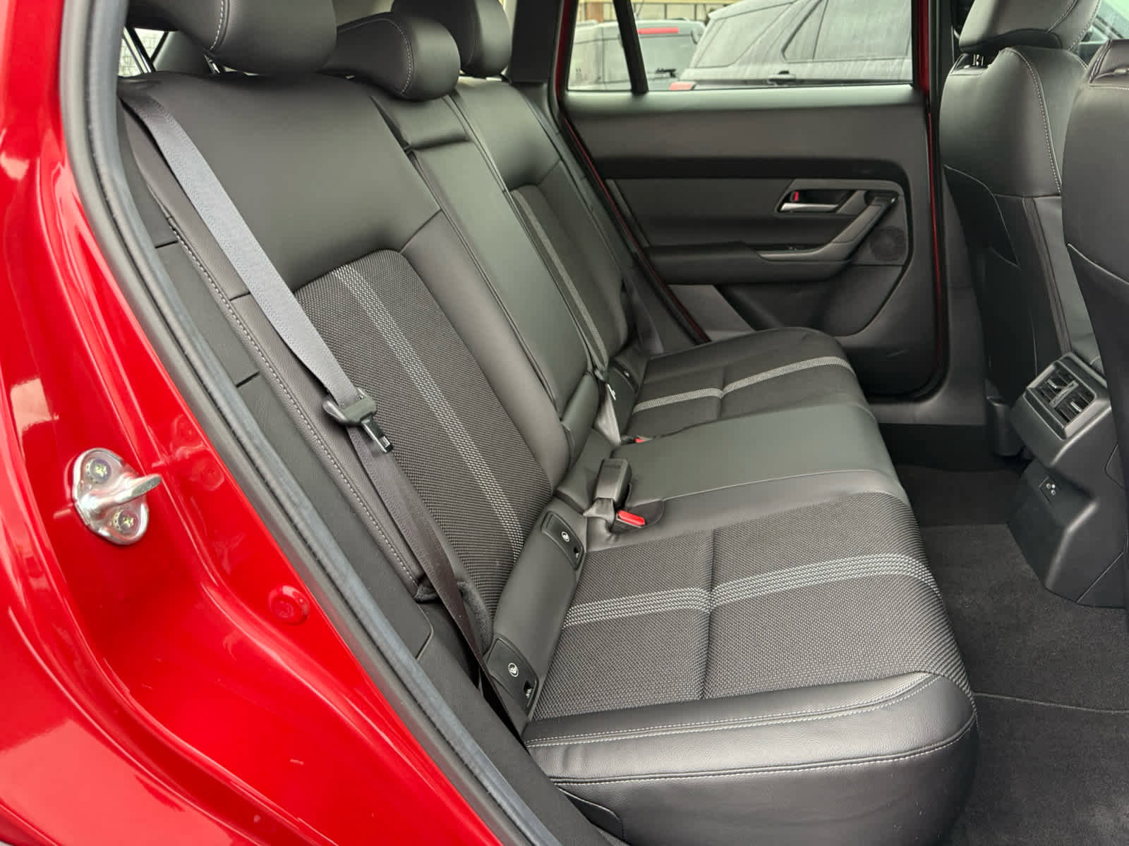 Certified 2025 MAZDA CX-50 AWD 2.5 S w/ Preferred Package image 7