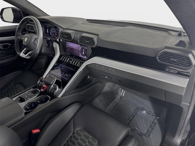 Used 2019 Lamborghini Urus AWD/4WD image 31