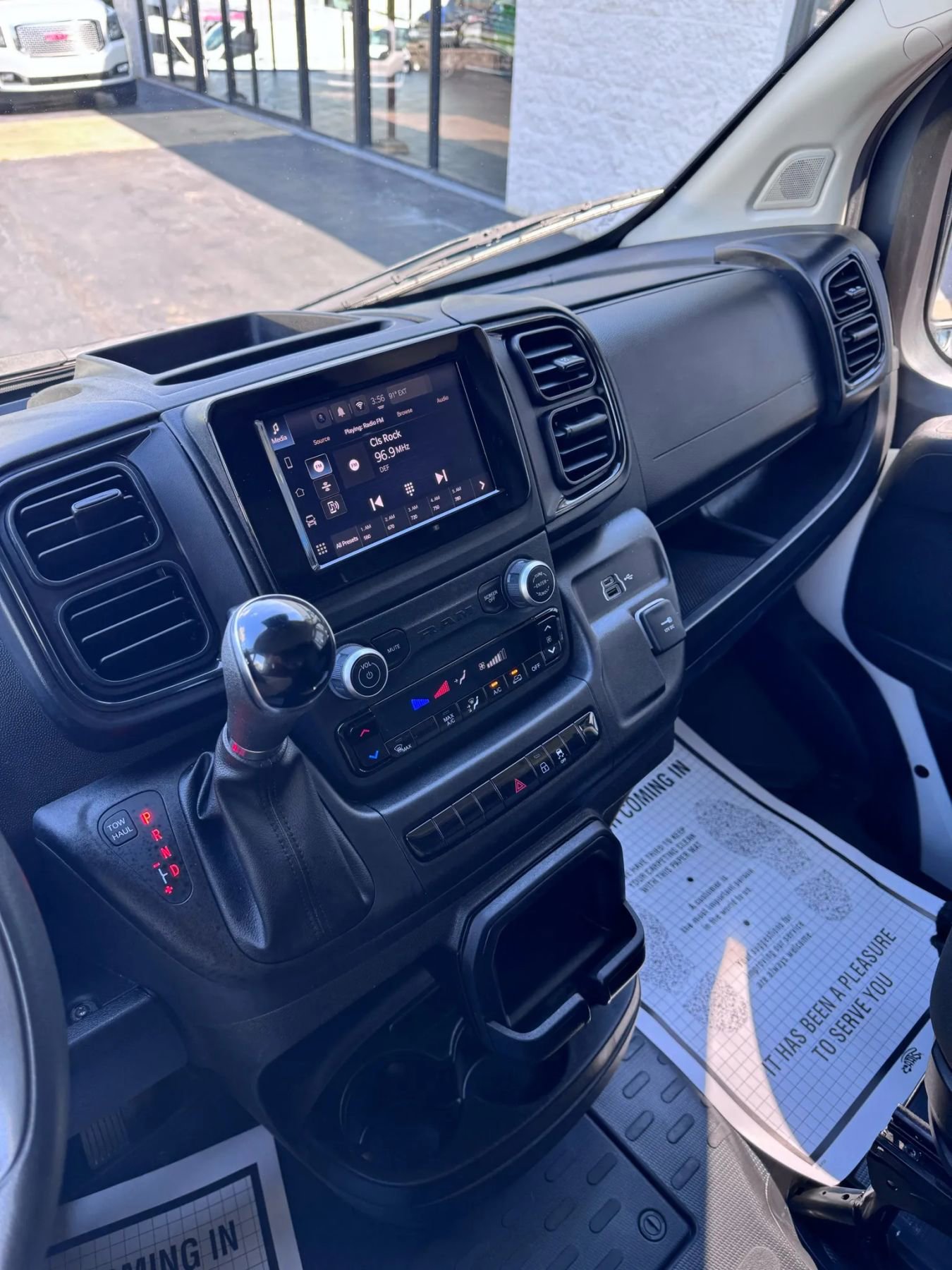 Used 2023 RAM ProMaster 2500 image 22