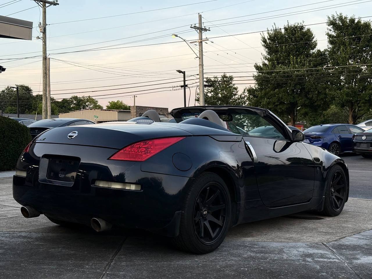 Used 2007 Nissan 350Z Touring RWD image 8
