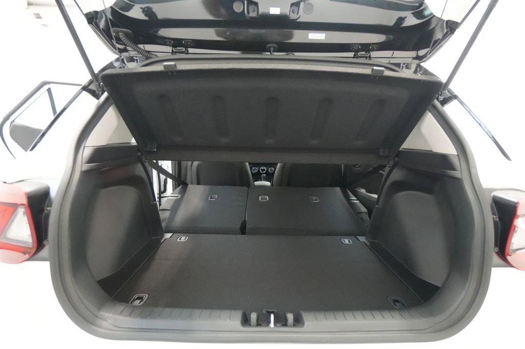 New 2026 Hyundai Venue SEL image 19