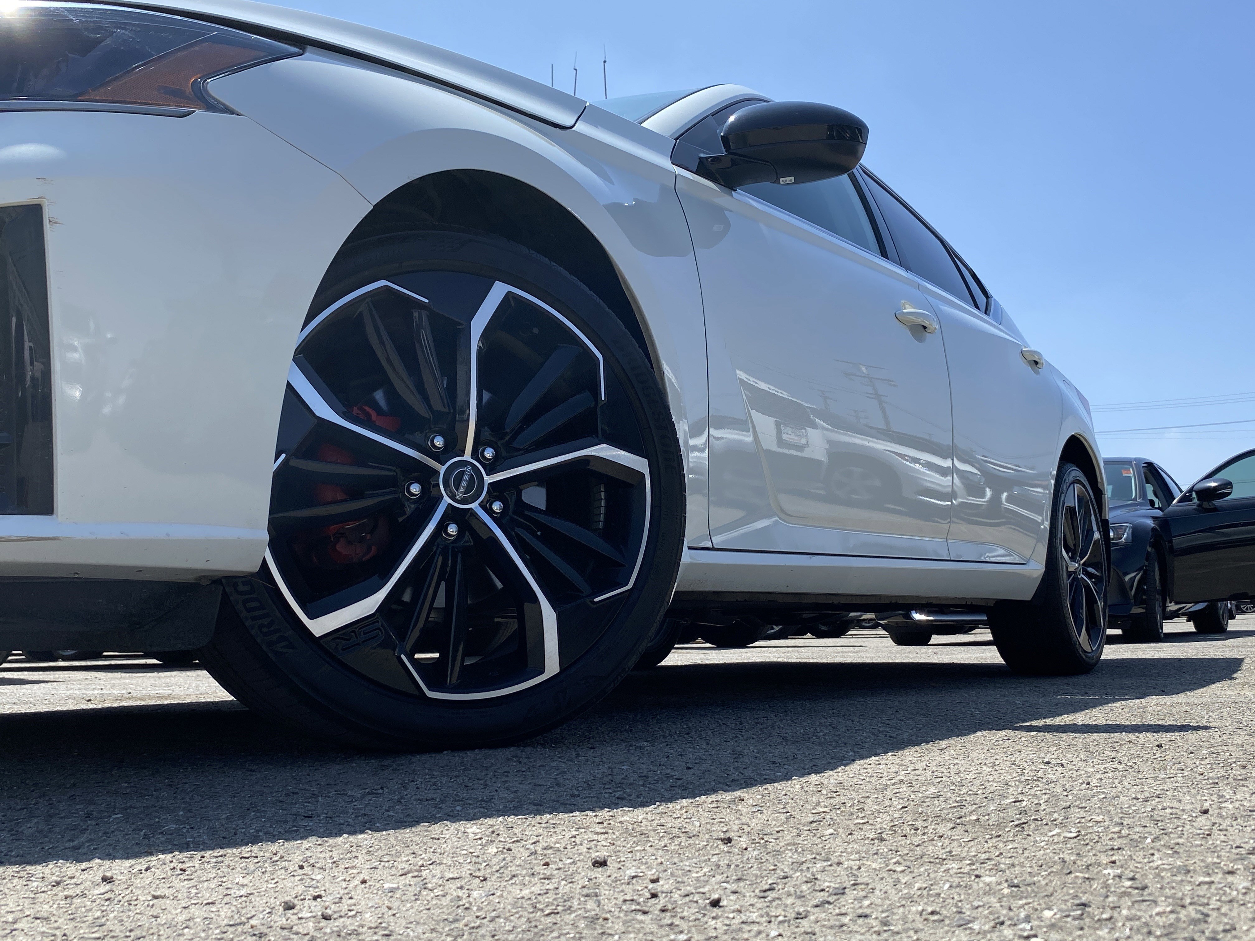 Used 2023 Nissan Altima 2.5 SR w/ SR Premium Package image 22