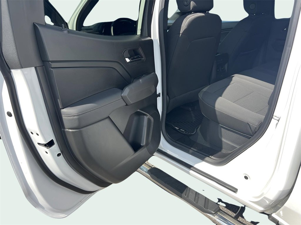 Used 2024 Chevrolet Colorado LT w/ LT Convenience Package image 10