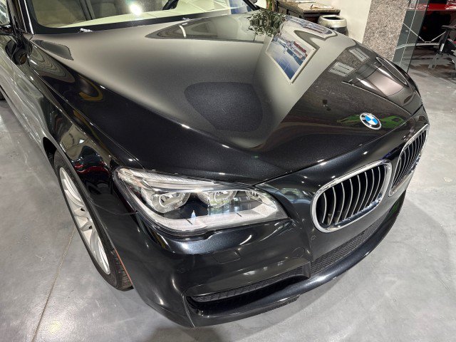 Used 2014 BMW 750i RWD image 30