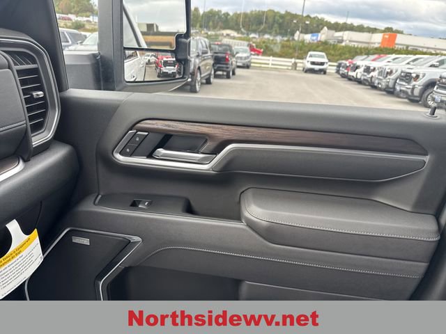 New 2026 GMC Sierra 3500 SLT image 27