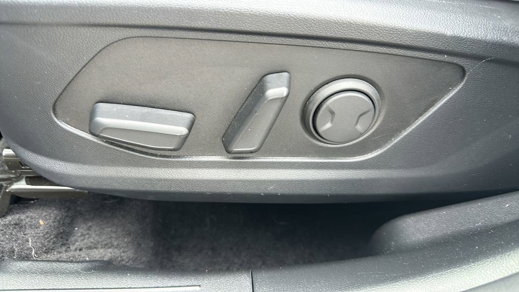 Used 2025 Hyundai Santa Cruz SEL image 28