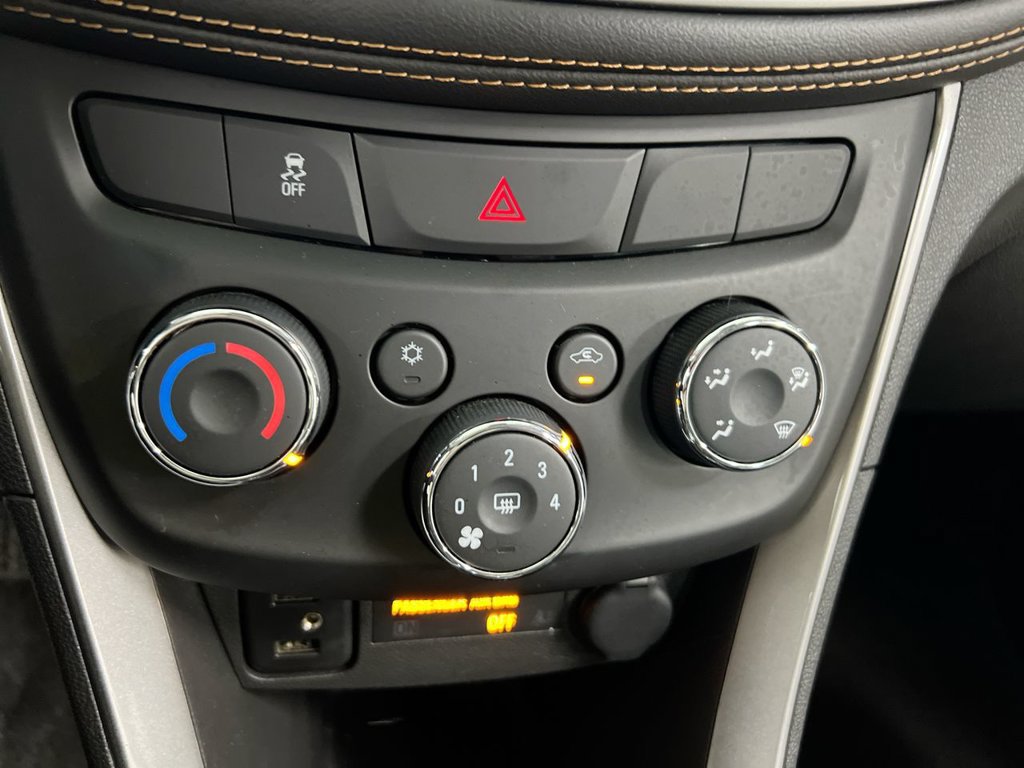 Used 2020 Chevrolet Trax LS FWD image 16