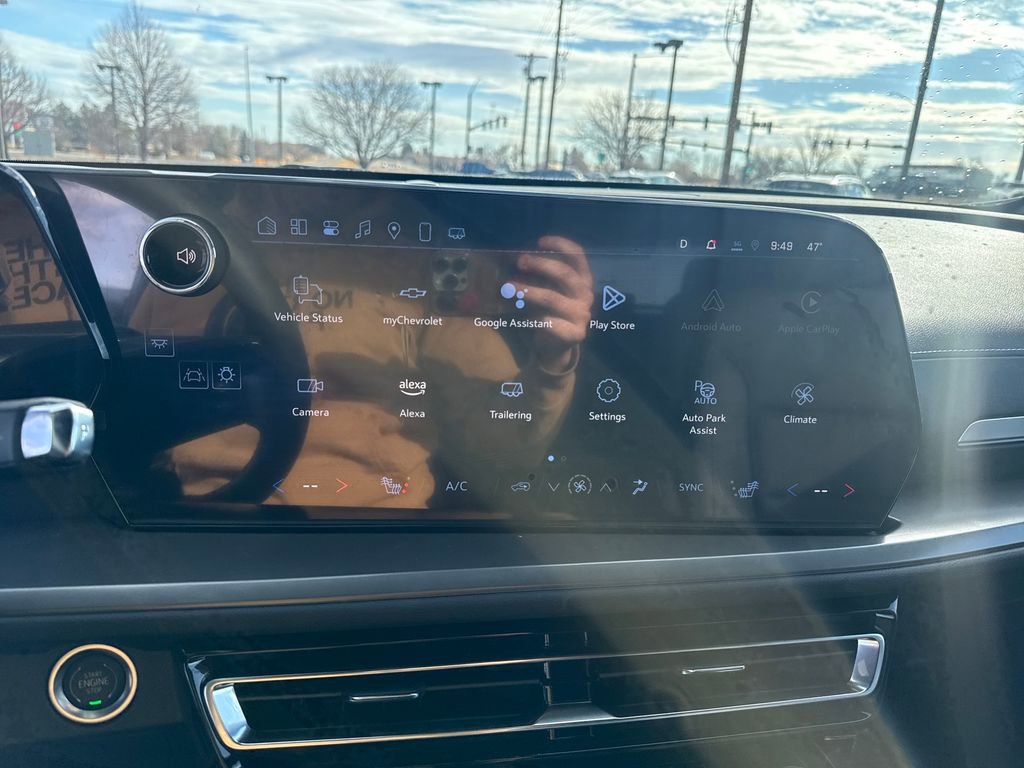 New 2025 Chevrolet Traverse LT w/ Enhanced Driving Package image 18