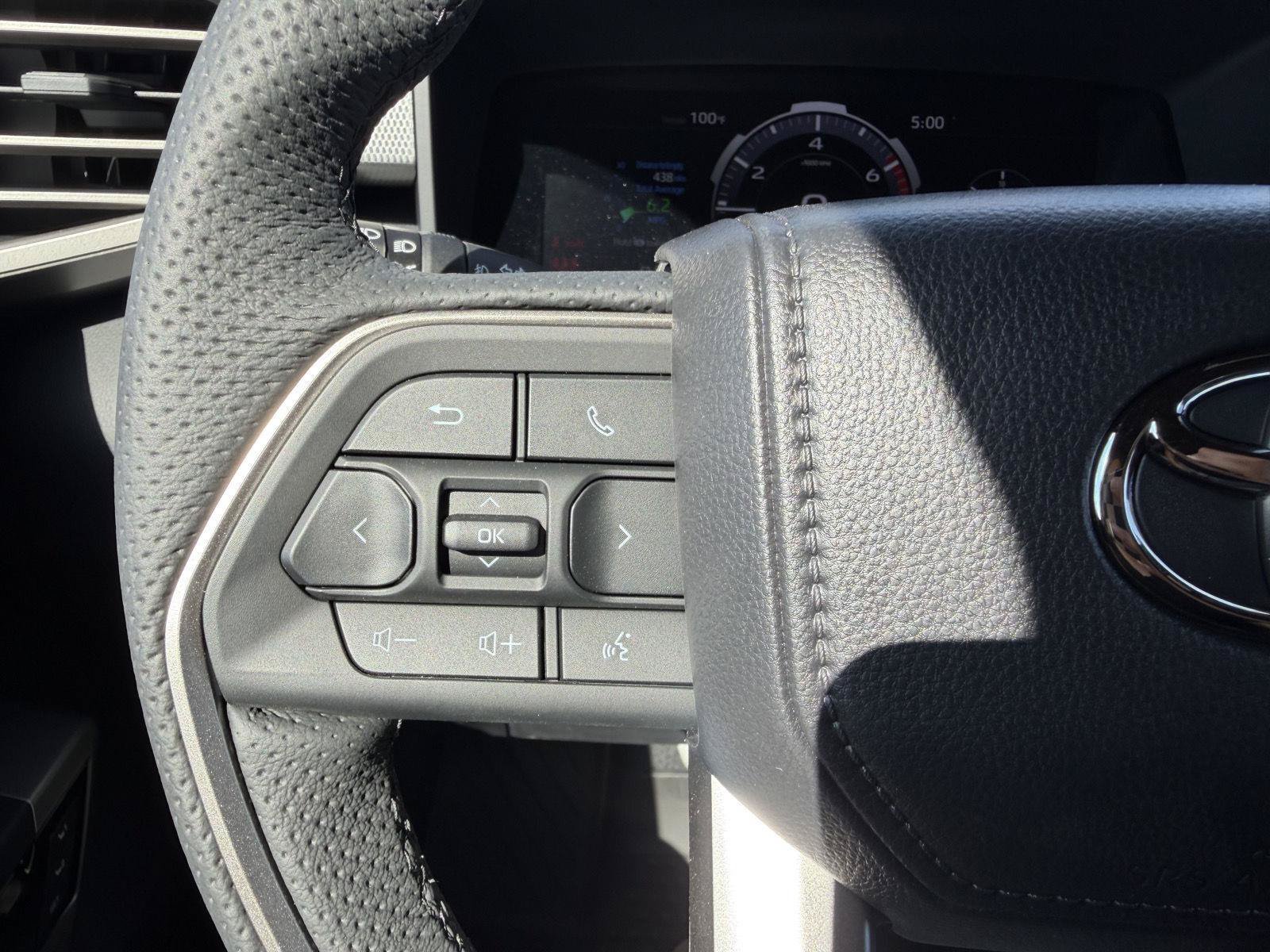 New 2026 Toyota Tundra Limited AWD/4WD image 29