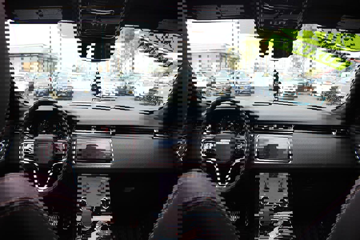 Used 2021 Land Rover Range Rover Velar R-Dynamic S image 29