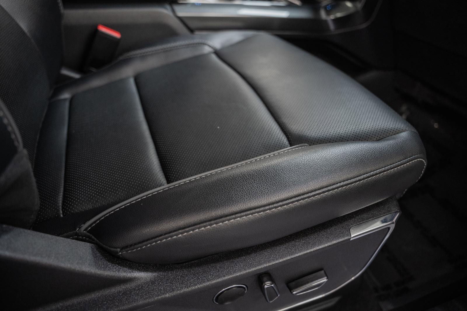 Certified 2023 Ford F150 Lariat w/ Equipment Group 502A High image 42