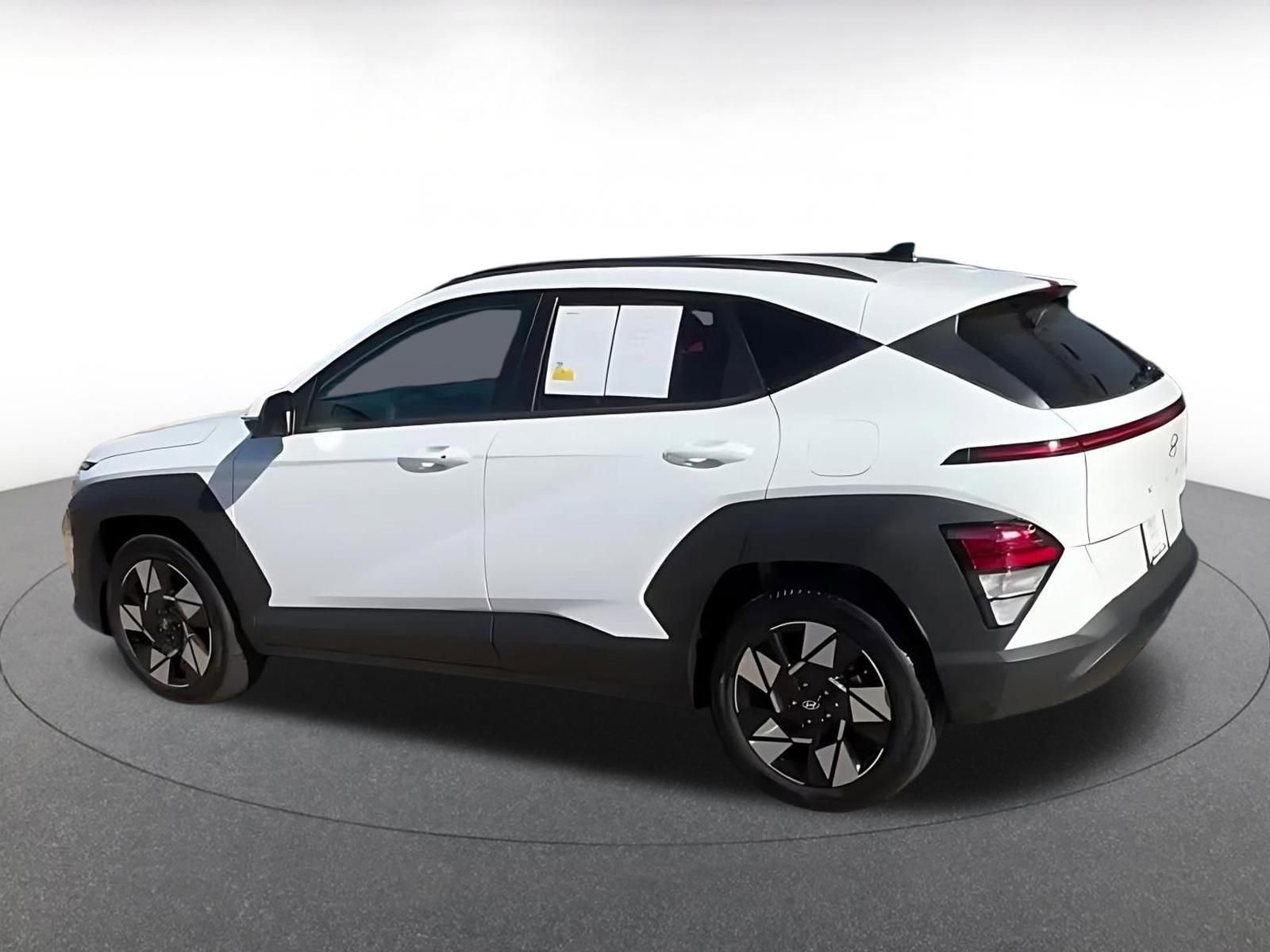 Used 2025 Hyundai Kona SEL image 10