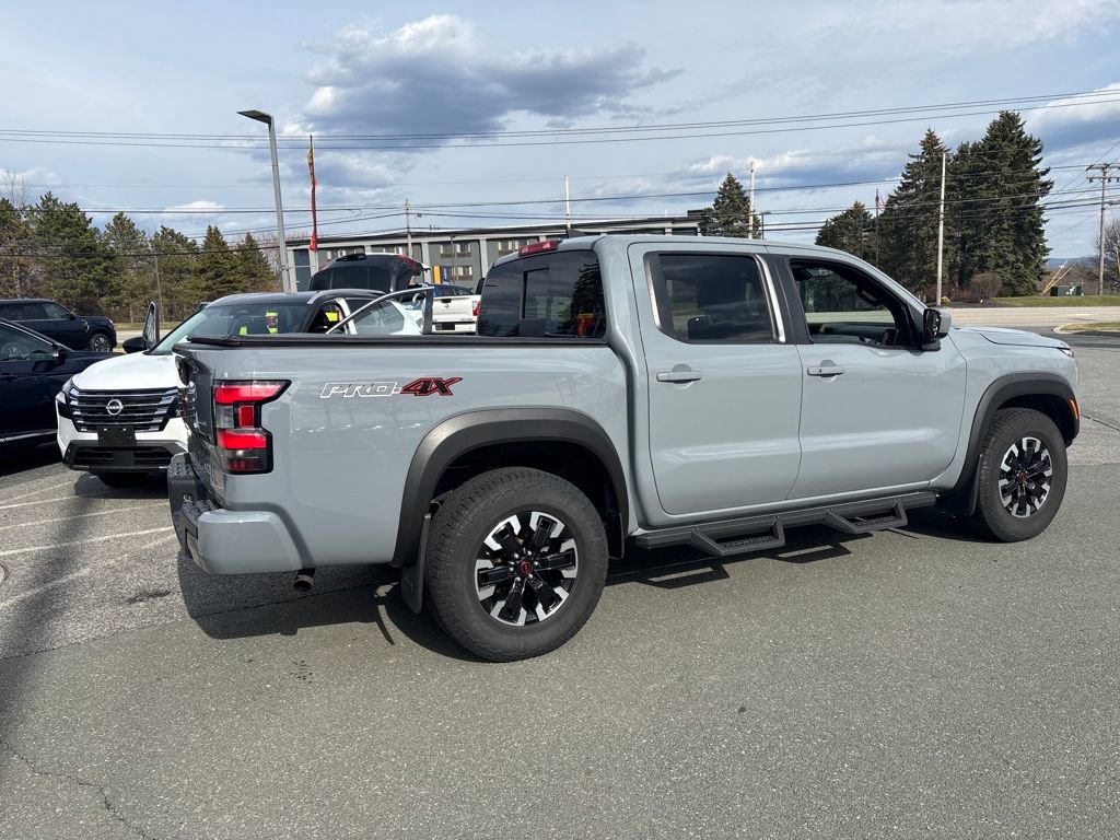 Used 2024 Nissan Frontier PRO-4X image 5