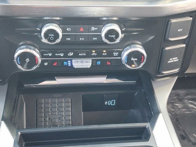 Used 2025 Ford F250 Lariat w/ FX4 Off-Road Package image 22