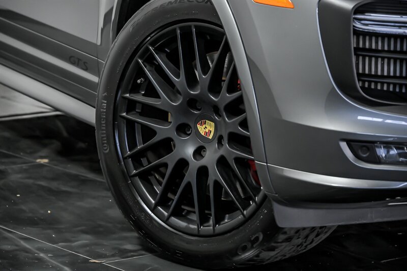 Used 2017 Porsche Cayenne GTS AWD/4WD image 3