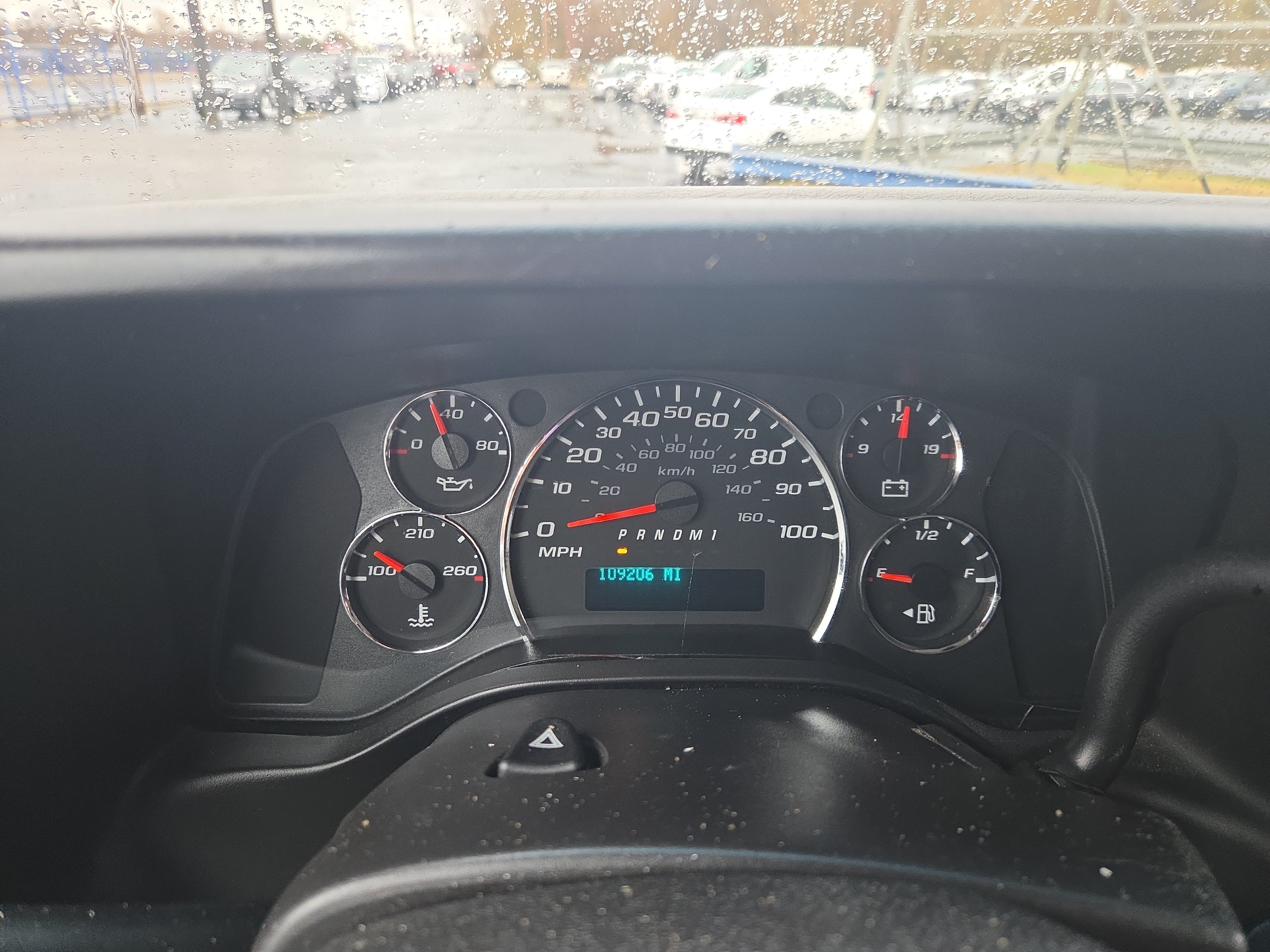 Used 2014 Chevrolet Express 2500 image 19