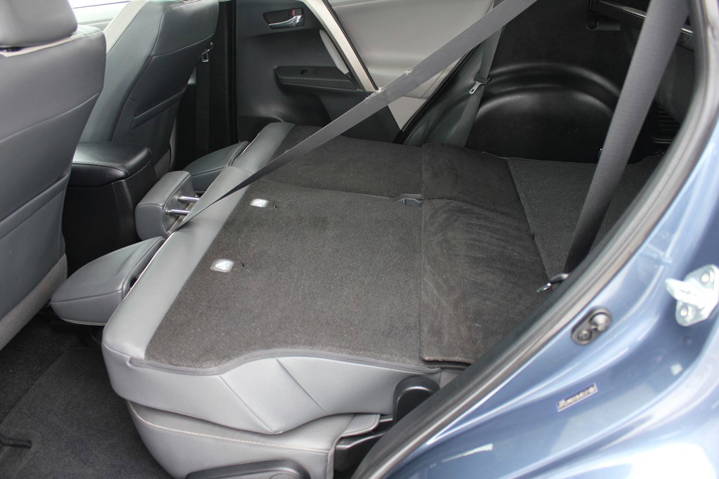 Used 2013 Toyota RAV4 Limited AWD/4WD image 43