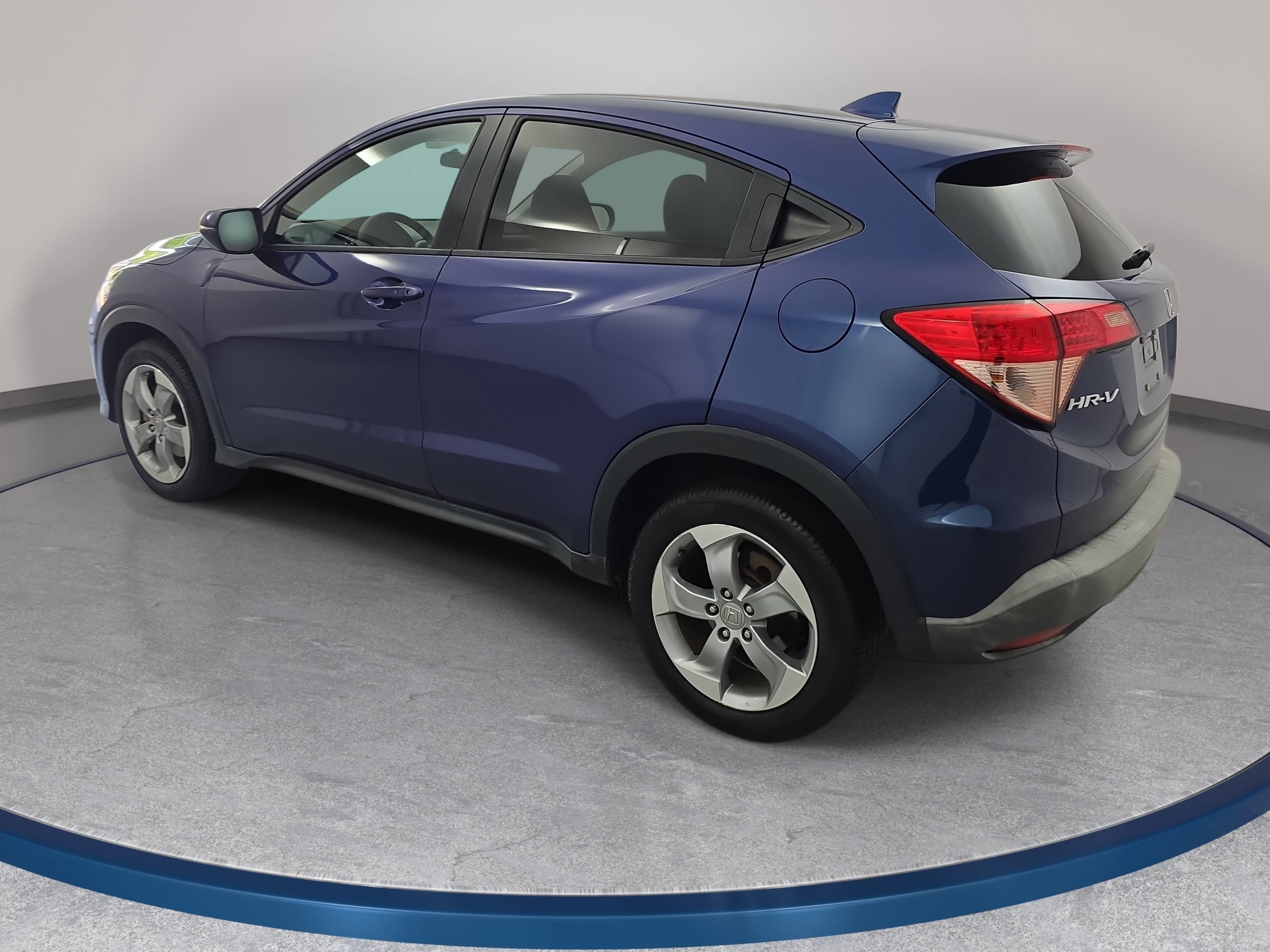 Used 2016 Honda HR-V EX image 7