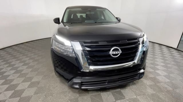 Used 2024 Nissan Pathfinder S AWD/4WD image 12