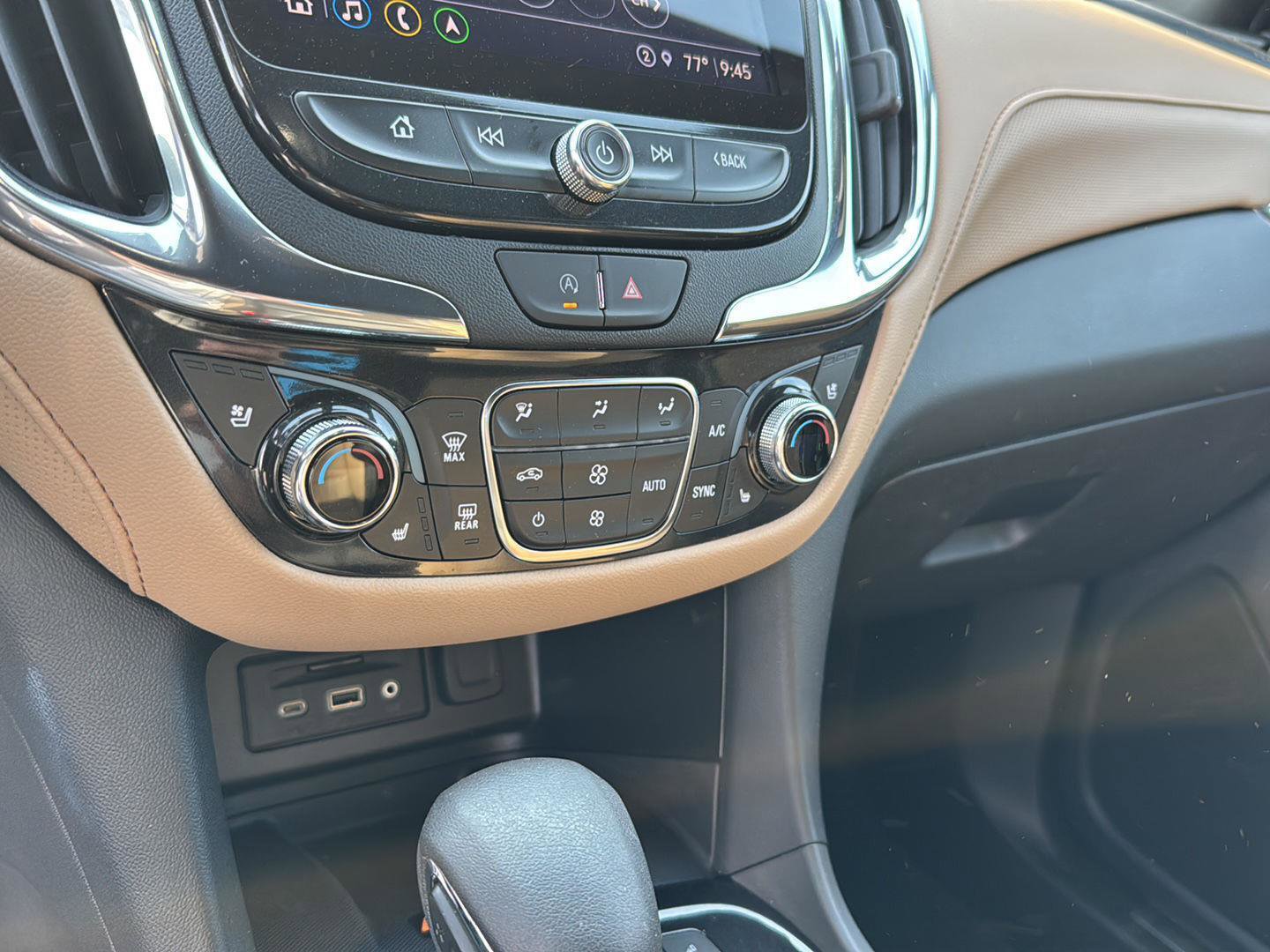 Used 2023 Chevrolet Equinox Premier image 23