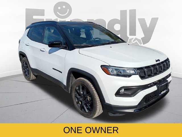 Used 2022 Jeep Compass Latitude w/ Convenience Group AWD/4WD image 3