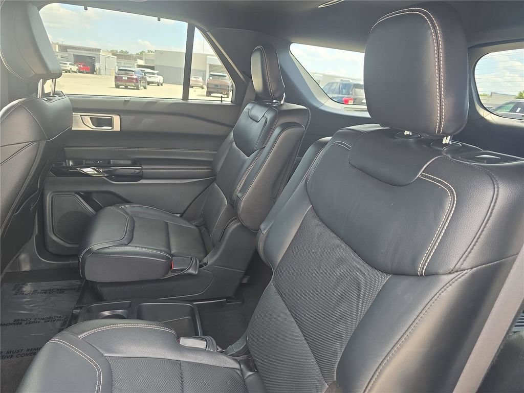 Used 2021 Ford Explorer ST w/ Equipment Group 401A AWD/4WD image 12