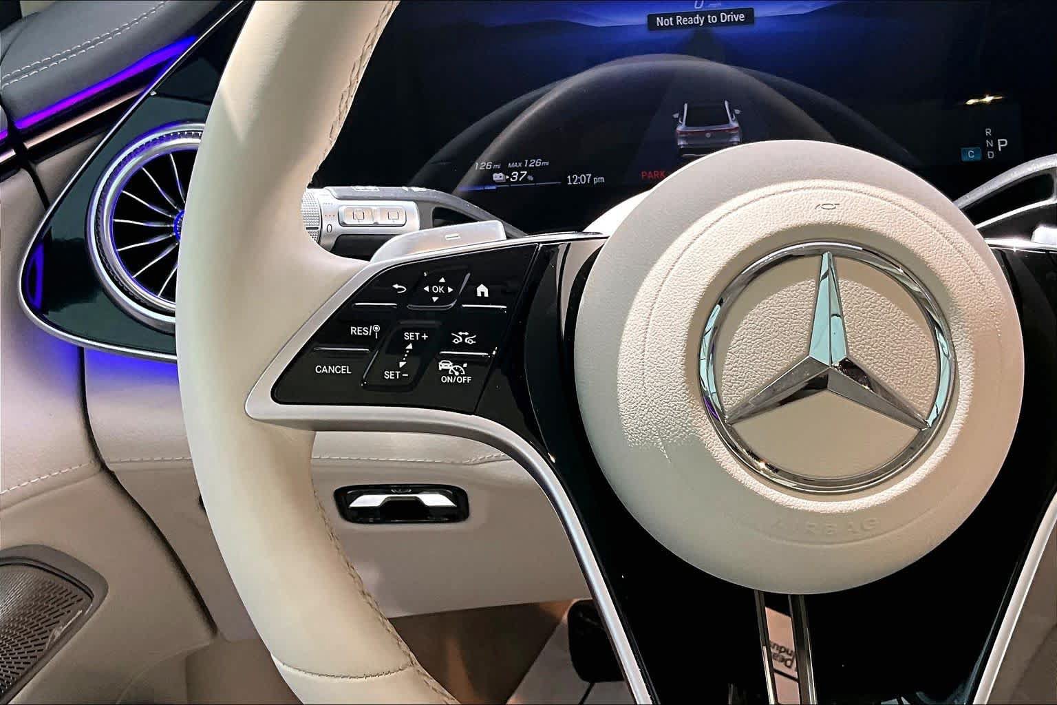 Used 2023 Mercedes-Benz EQS 580 4MATIC SUV image 23