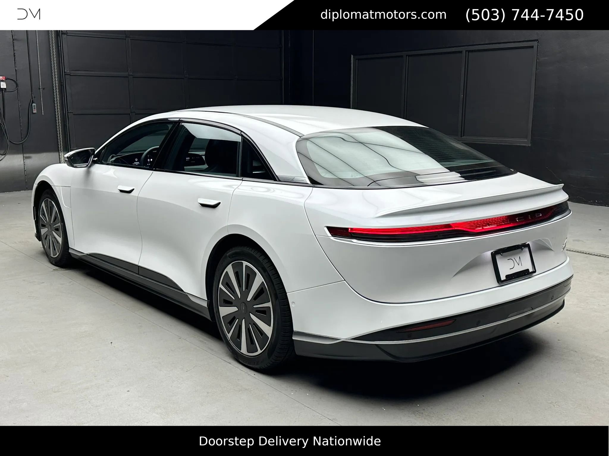 Used 2024 Lucid Air Touring image 4