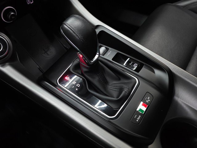 Used 2024 Alfa Romeo Tonale Ti AWD/4WD image 28