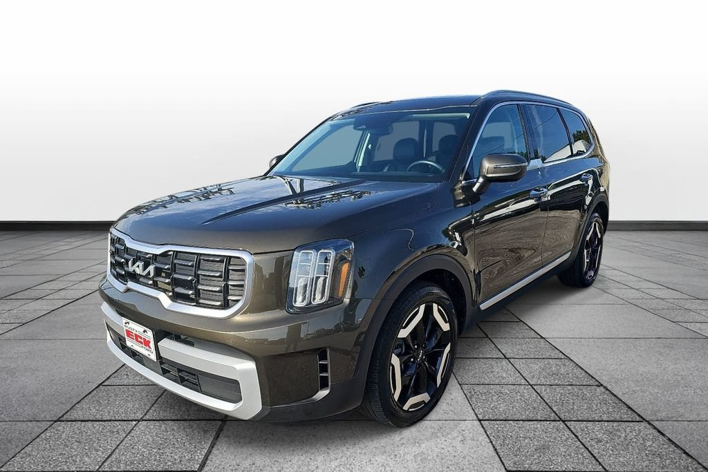 Used 2025 Kia Telluride S