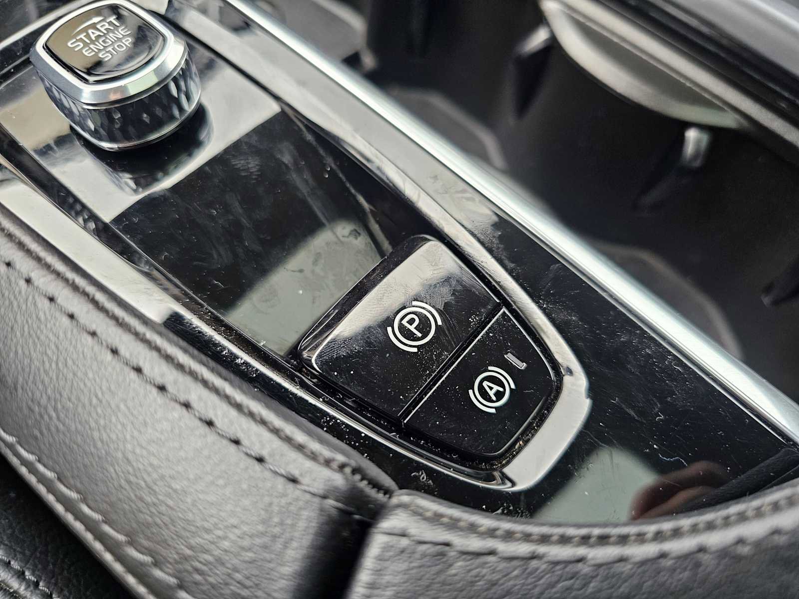 Used 2023 Volvo XC90 B6 Core w/ Protection Package Premier image 37