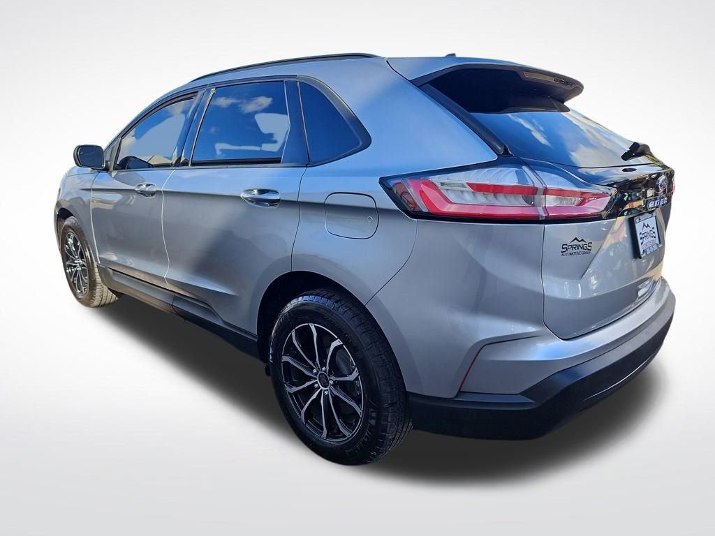Used 2024 Ford Edge SE image 4