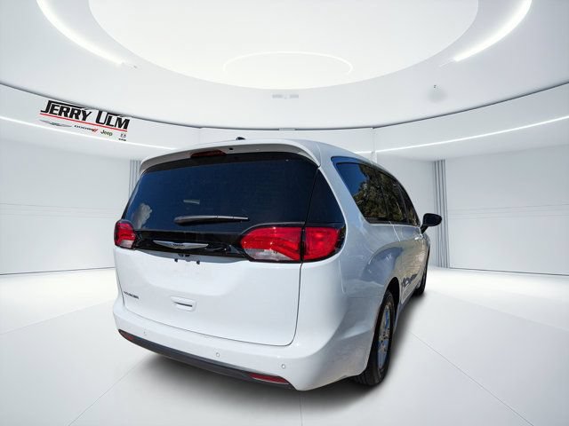 New 2026 Chrysler Voyager LX FWD image 3