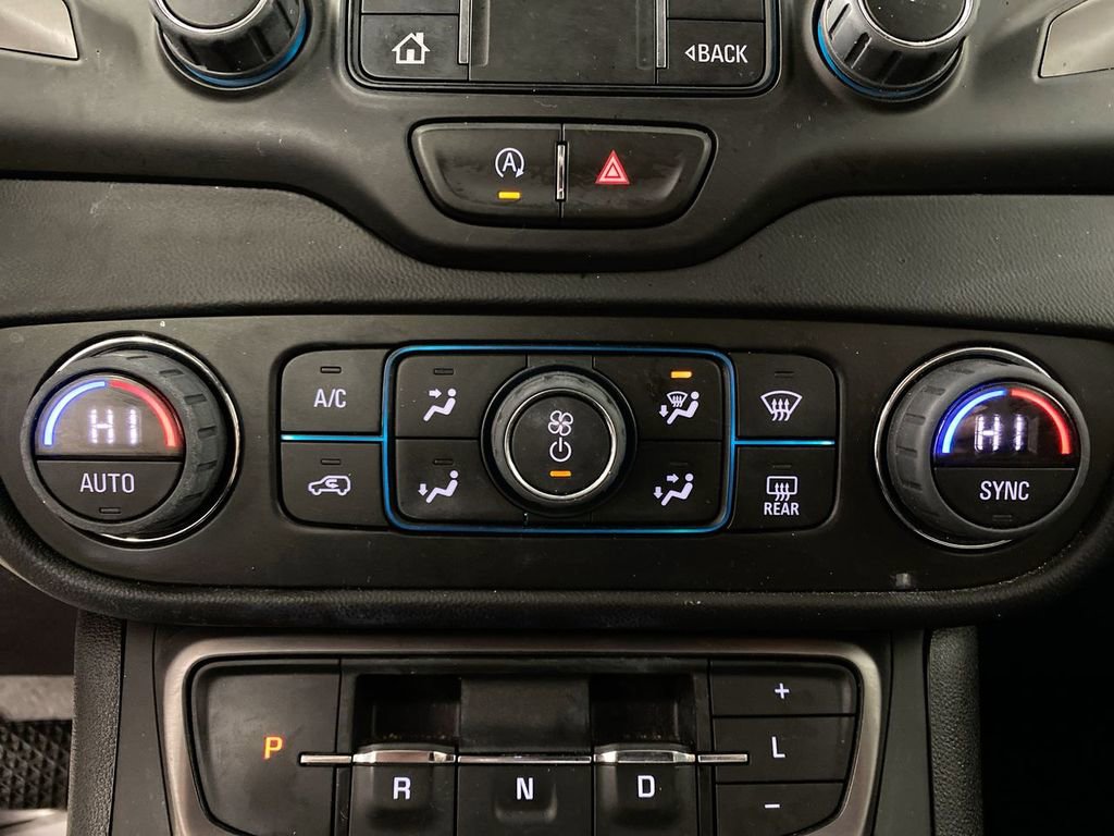 Certified 2023 GMC Terrain AT4 w/ Infotainment Package II image 18